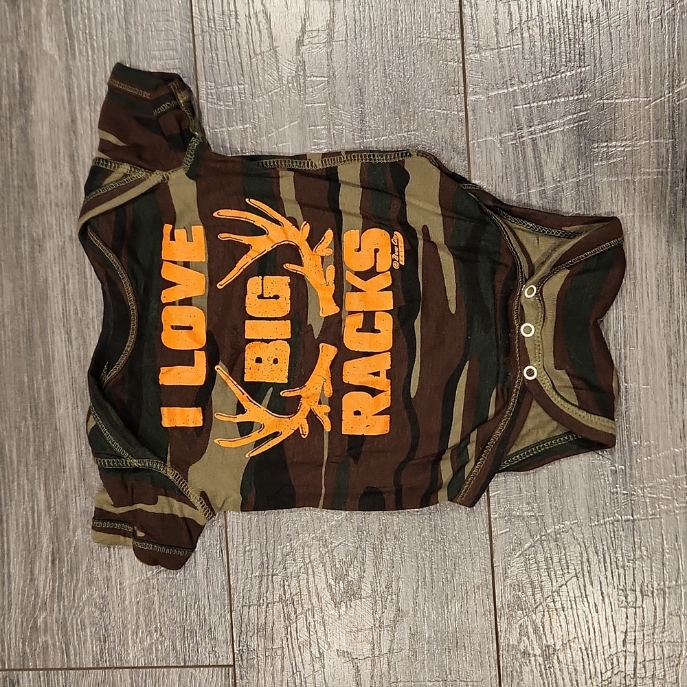 EUC Spencer's Baby I Love Big Racks Infant Boys sz 6M 100% Cotton Onesie
